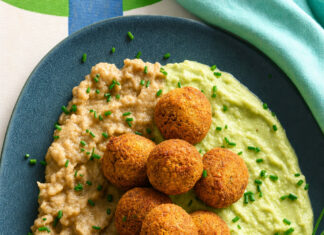 Falafel di lupini con babaganoush e salsa tatbila