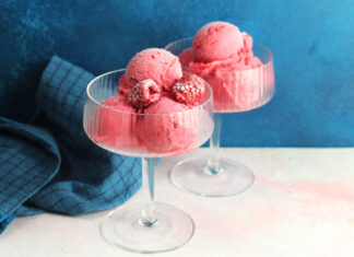 Come si fa il gelato artigianale + 5 ricette facili per l’estate Gelato crudo ai lamponi