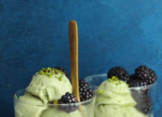 Gelato di pistacchio e yogurt greco al miele (senza gelatiera)