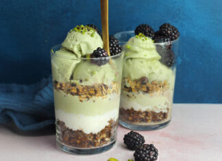Gelato di pistacchio e yogurt greco al miele (senza gelatiera)