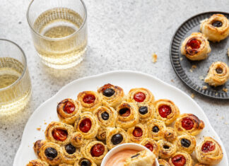 Pull-apart pie con maionese di pomodori alla paprica