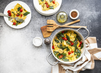 Ravioli ricotta e spinaci con verdure spadellate