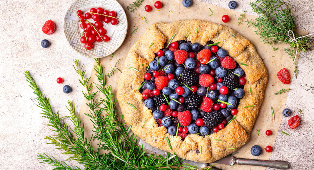 Galette integrale di mandorle ai frutti di bosco