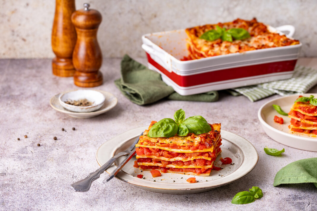 lasagne-3_4315322;1_View Lasagne fresche con dadolata di pomodori