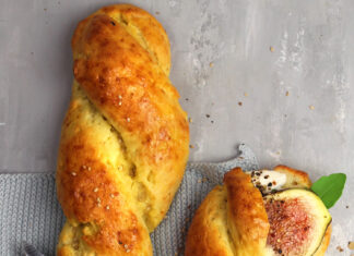 Trecce di pane allo yogurt