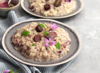 Risotto uva nera, more e bitto