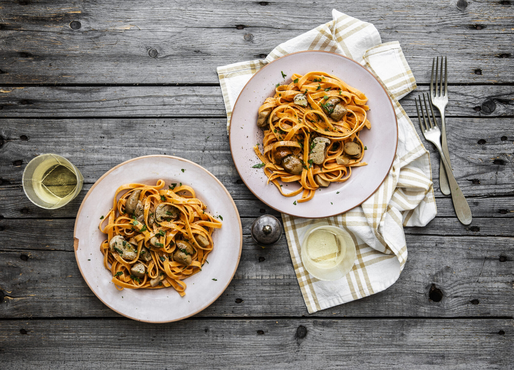 Tagliatelle di lenticchie ai funghi porcini