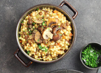 Fregola sarda con lenticchie e funghi