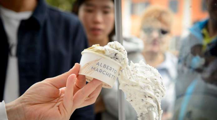 Il gelatiere Marchetti: «La mia “bomboniera” ad Alba» Alberto Marchetti (6)
