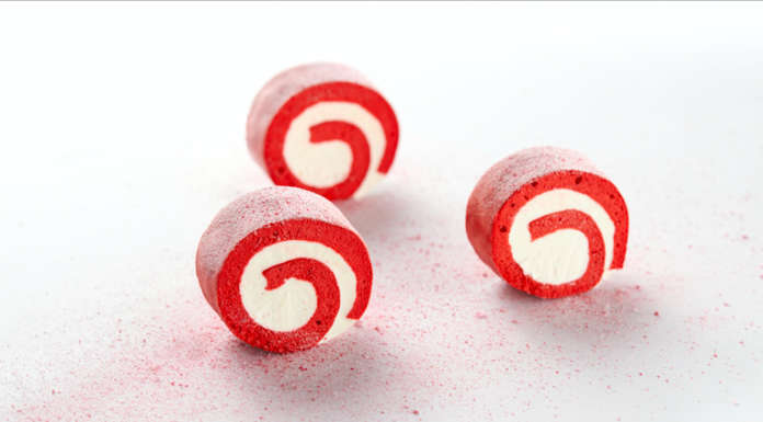 Colori e gusti trendy nel nuovo ricettario Carte D’Or Professional Ricetta Red velvet rolls