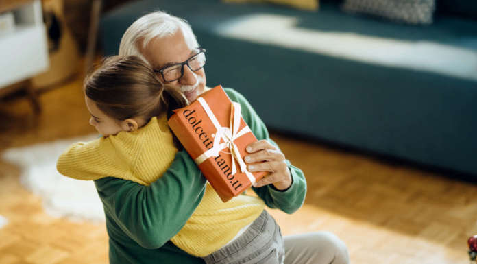 Dolceitaliano.it diventa ancora più buono: donati panettoni e dolci a persone in difficoltà Beneficenza