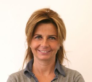 Laura Gianetti | Presidente Ordine architetti di Varese «Fermare il consumo di suolo si può, con una pianificazione colta che deve innanzitutto riferirsi a criteri di ecosostenibilità, i piani di governo del territorio stessi devono adattarsi a questi criteri per favorire il riuso di aree degradate e dismesse. Certamente sfruttare le aree dismesse con il recupero dell’esistente costituisce una buona opportunità per non consumare suolo. Non si deve inoltre trascurare la necessità di spostamento delle specie animali, seguendo i mutamenti climatici. Questi processi naturali devono essere preservati».