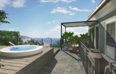 Uno scorcio dell’area piscina