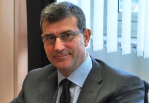 Mihai Daderlat | Business director Italy & Mediterranean area «L’inaugurazione della nuova sede è un’ulteriore conferma del grande valore della rete di Iveco, che dimostra la stretta sinergia di Iveco e le sue concessionarie. Scotti Veicoli Industriali, se pur in tempi complessi per l’economia nazionale, continua a guardare al futuro con coraggio e determinazione. L’obiettivo è il presidio territoriale di riferimento, comprendendo e anticipando le esigenze del tessuto aziendale locale».