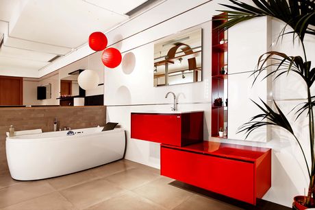 Gli showroom di cui sono dotati tre delle 17 filiali Bacco propongono una selezione di finiture ben articolate in spazi e ambientazioni moderne