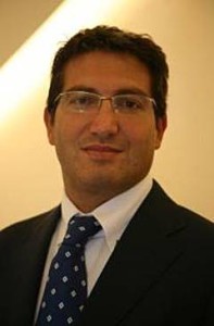 Lucio Greco | Amministratore delegato Holcim Gruppo (Italia) «Ogni giorno ci impegniamo in progetti secondo le nostre priorità strategiche e nel raggiungimento dei target definiti con la Sustainable development ambition 2030, nonostante le enormi difficoltà del contesto in cui operiamo localmente. Questo perché come filiale italiana del Gruppo crediamo fortemente nella rilevanza dello sviluppo sostenibile».