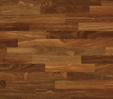 Il formato è in liste corte da 47x7x1,1 cm. I modelli di posa proposti: inglese, quadri, spina di pesce, scalino, tolda di nave (foto Bauwerk)