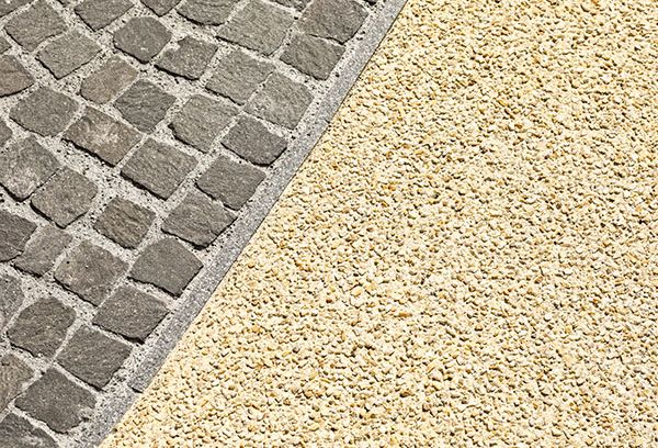 Accostamento con i cubetti di porfido.