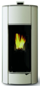 Il cassetto cenere è accessibile dalla portina di vetro per un uso e manutenzione agevoli (foto Palazzetti)