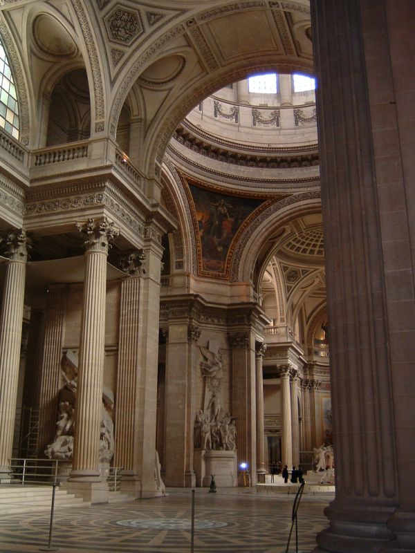 Il viola, colore corporativo dell’azienda Harpf, è stato ampiamente impiegato anche negli arredi (foto di Jürgen Eheim)