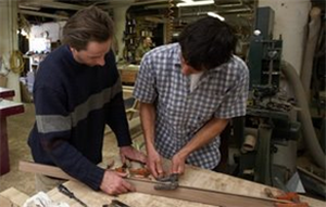 Il pubblico di Eataly avrà l’opportunità di conoscere i segreti di una specializzazione di cui le aziende del legno-arredo hanno grande bisogno e quindi possono garantire occupazione.