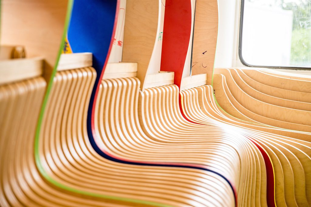 Le sedute nella parte posteriore dell’autobus (foto di Alphonsus Fok)