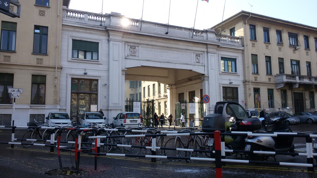 Torino. Ingresso Ospedale Maggiore San Giovanni Battista (Le Molinette) (foto Oat)