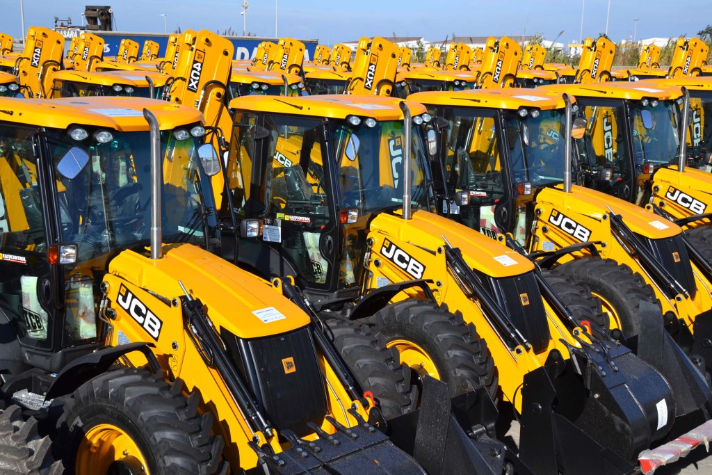 La consegna delle 63 terne modello Jcb 4 cx rappresenta la più grossa fornitura in Italia negli utlimi 10 anni.