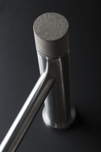 Diametro35 Inox Concrete, dettaglio comando (foto Ritmonio)