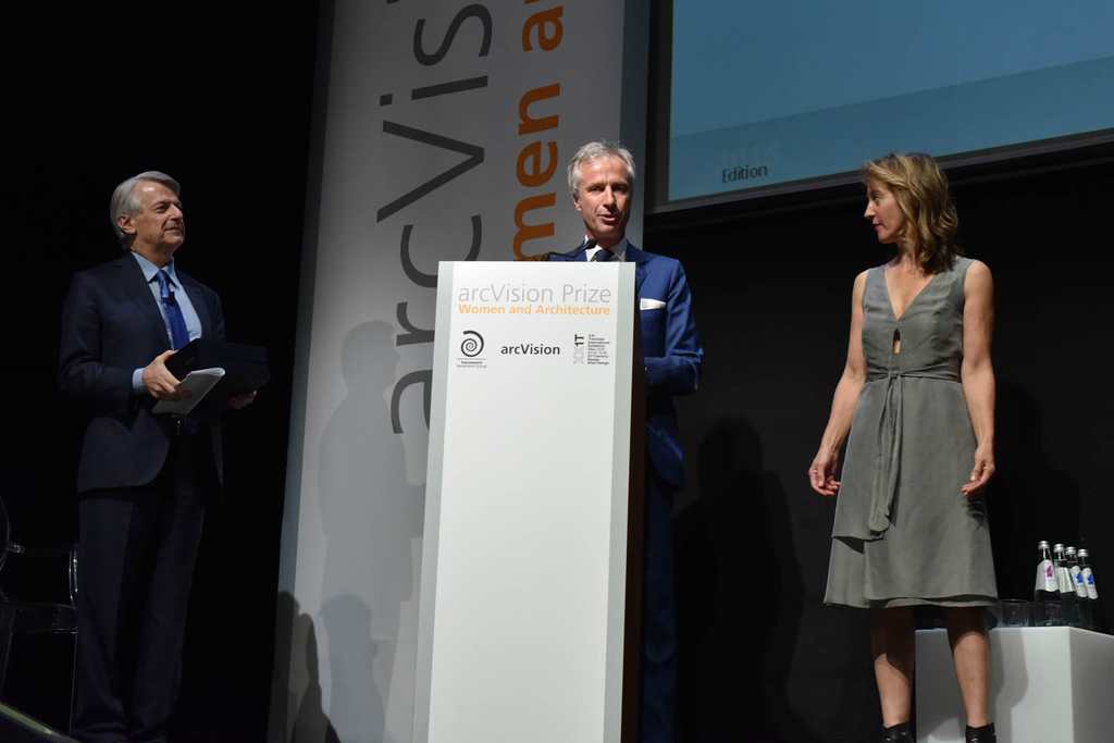 Carlo Pesanti e Jennifer Siegal (voincitrice dell'edizione 2016 di ArcVision Prize)