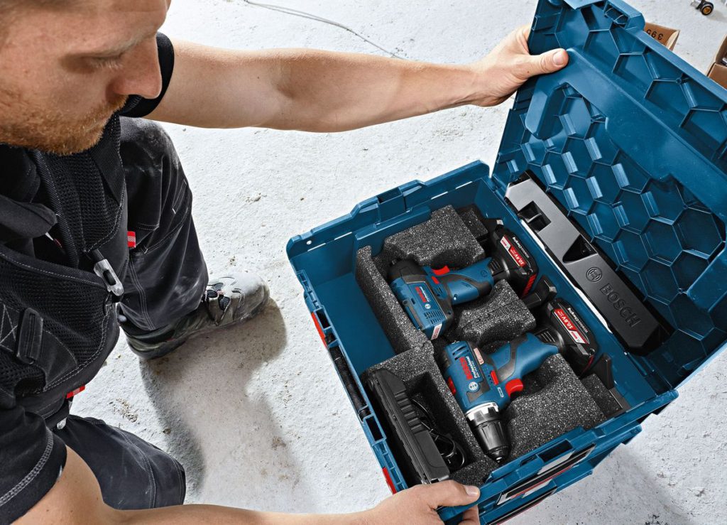 Le stazioni di ricarica sono più robuste rispetto ai caricabatteria tradizionali: non avendo più alcun punto di contatto esterno, sono resistenti all'acqua, alla polvere e allo sporco.