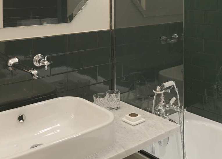 La Serie Italica è un classico dell’azienda: l’inizio della produzione risale ai primi del Novecento (foto Rubinetterie Stella)