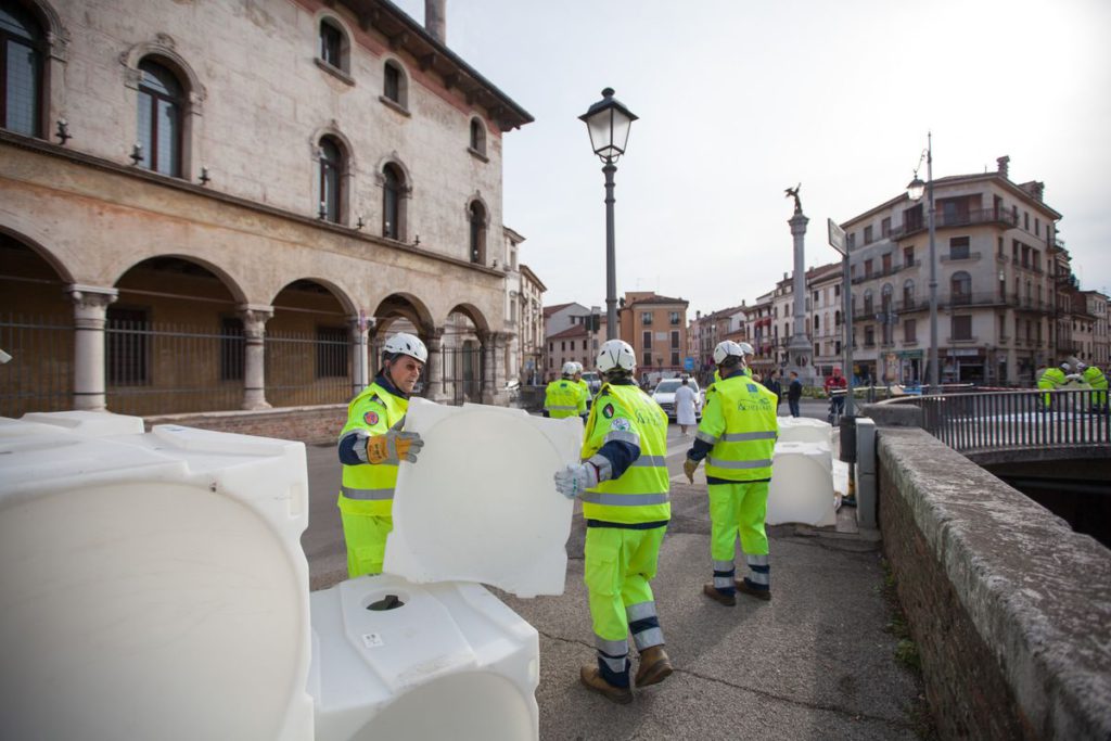 Come affrontare il rischio idraulico : oltre la prevenzione arriva l'hi-tech.