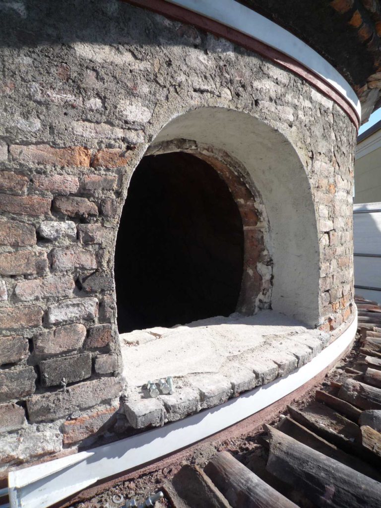 Finestra del tamburo liberata dalla tamponatura.