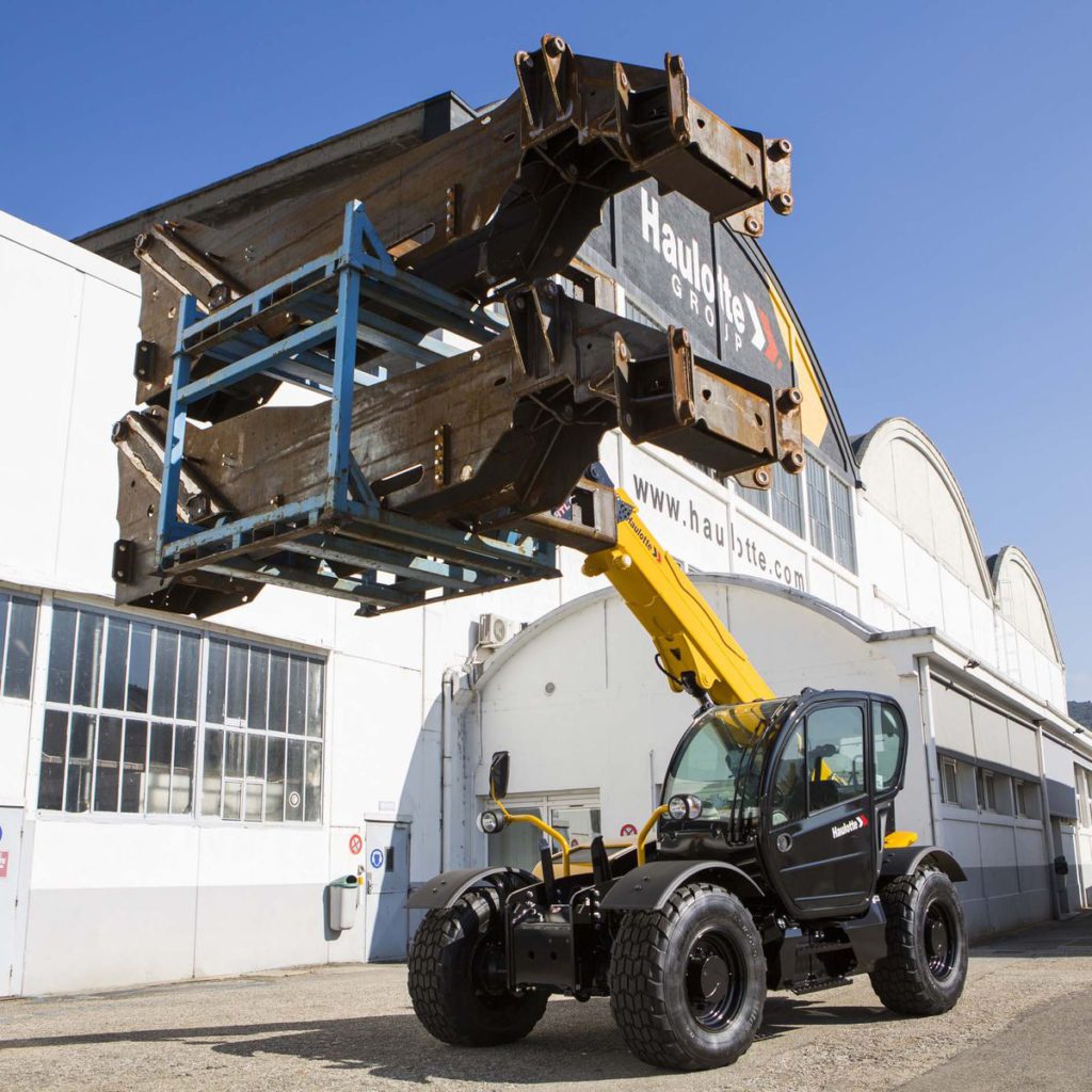 Per il modello Htl6508 la capacità di sollevamento senza stabilizzatori è di 6,5 tonnellate fine a 7,7 m.