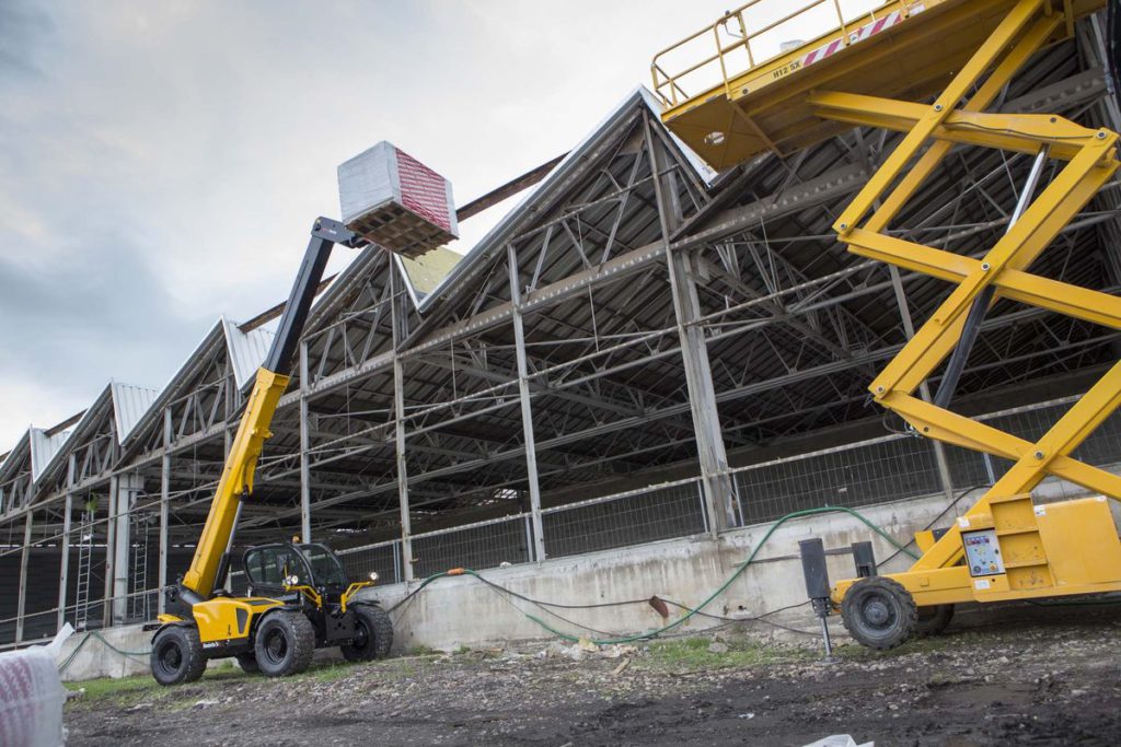 Per il modello Htl7010 la capacità di sollevamento è di 7,2 tonnellate fino a 9,5 m.
