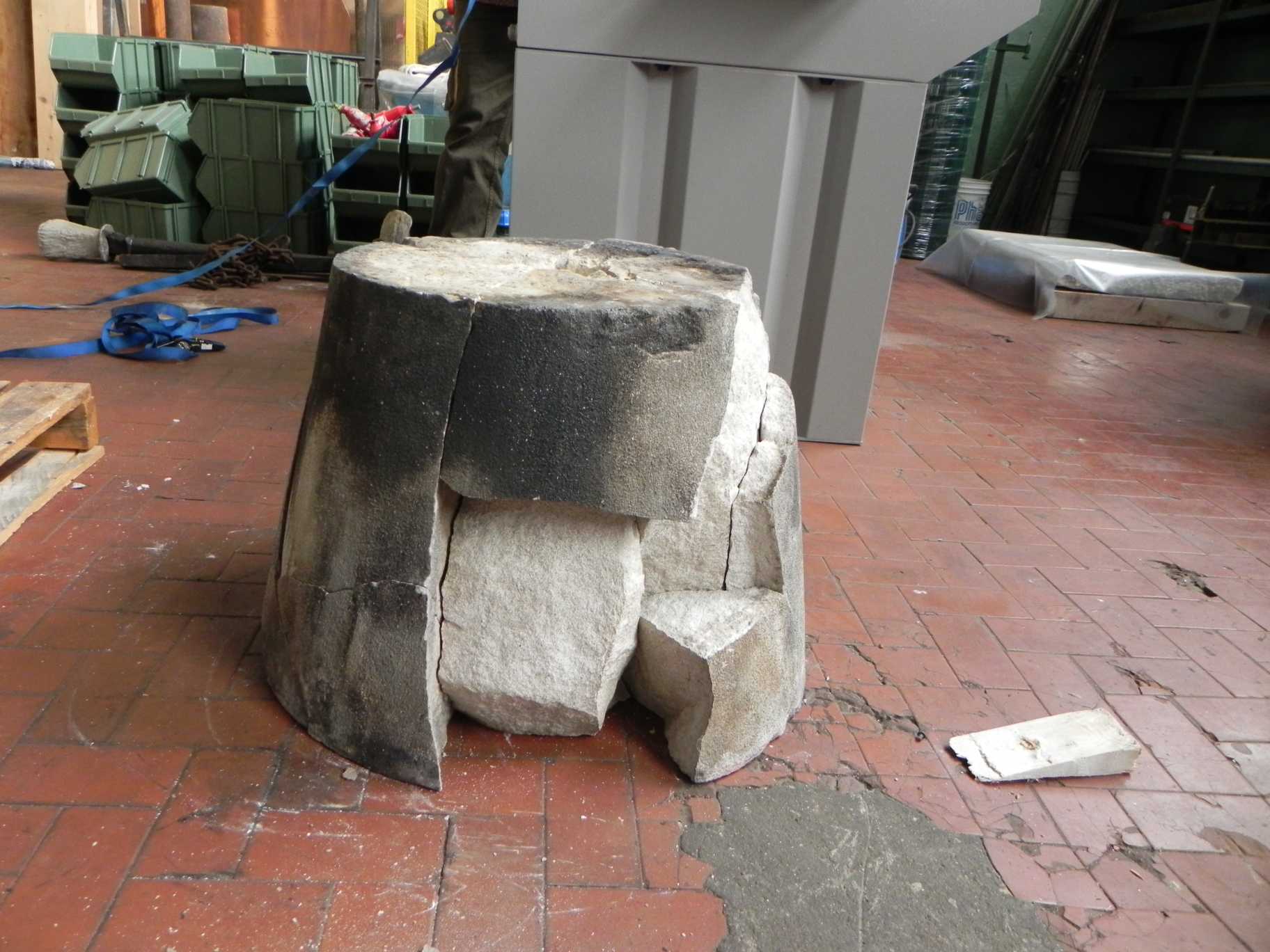 . Le condizioni di debolezza strutturale della cuspide e di disgregazione della cuspide hanno reso obbligatoria la necessità di smontare l’intera struttura e di ricostruirla in anastilosi per ripristinare la compattezza strutturale della muratura migliorata nelle condizioni statiche attraverso un’armatura metallica interna.