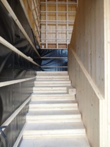 Particolare della scala che porta al primo piano.