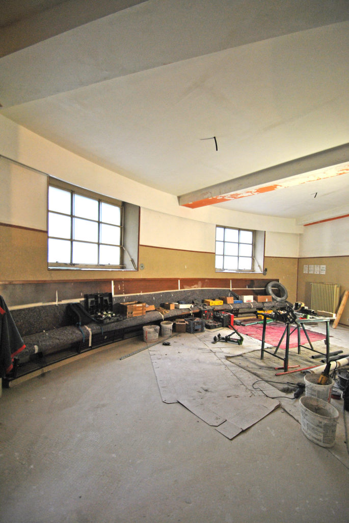 Il controsoffitto al piano terra.