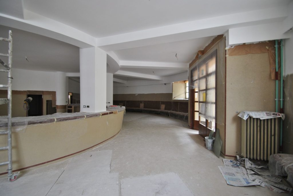 Rasatura e imbiancatura.