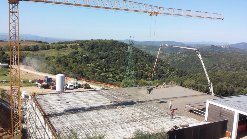 Finalità dell'ampliamento è stato realizzare un nuovo edificio a completamento dell'esistente.