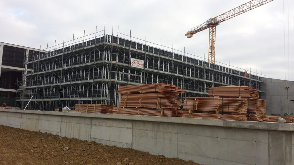 I lavori sono sttai eseguiti da Costruzioni Edilmario di Gandino (Bg), vincitrice dell’appalto.