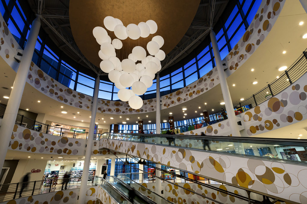 Interno del Centro Sarca (foto Dario Tettamanzi)