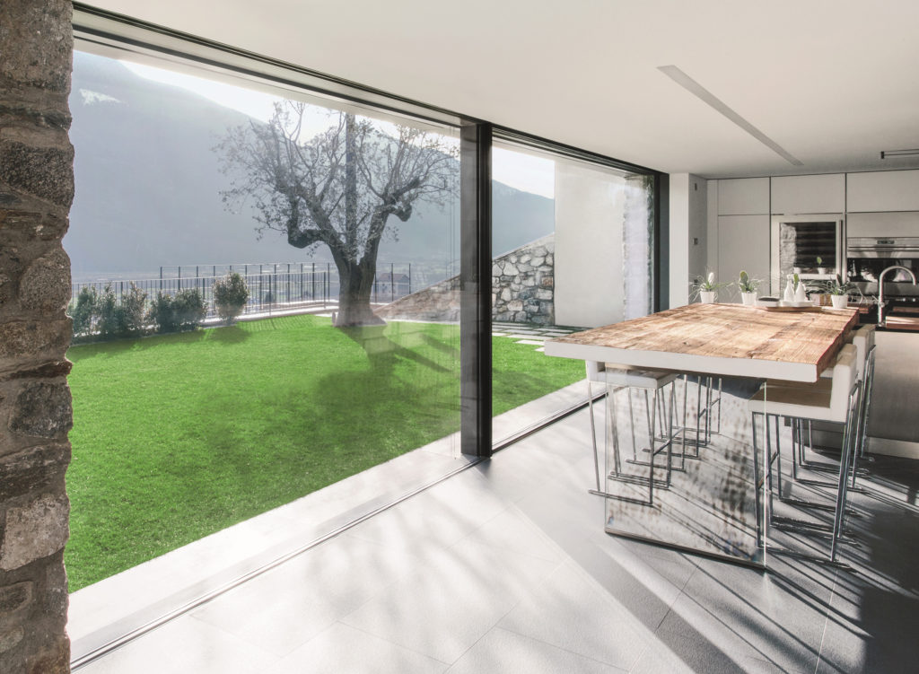 Scorrevole panoramico Ass 77 PD (foto di Schüco)