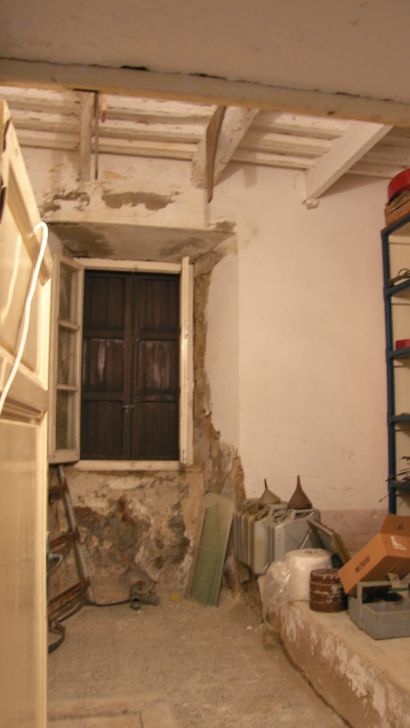 Faro del Capel Rosso | Interni al piano terra.