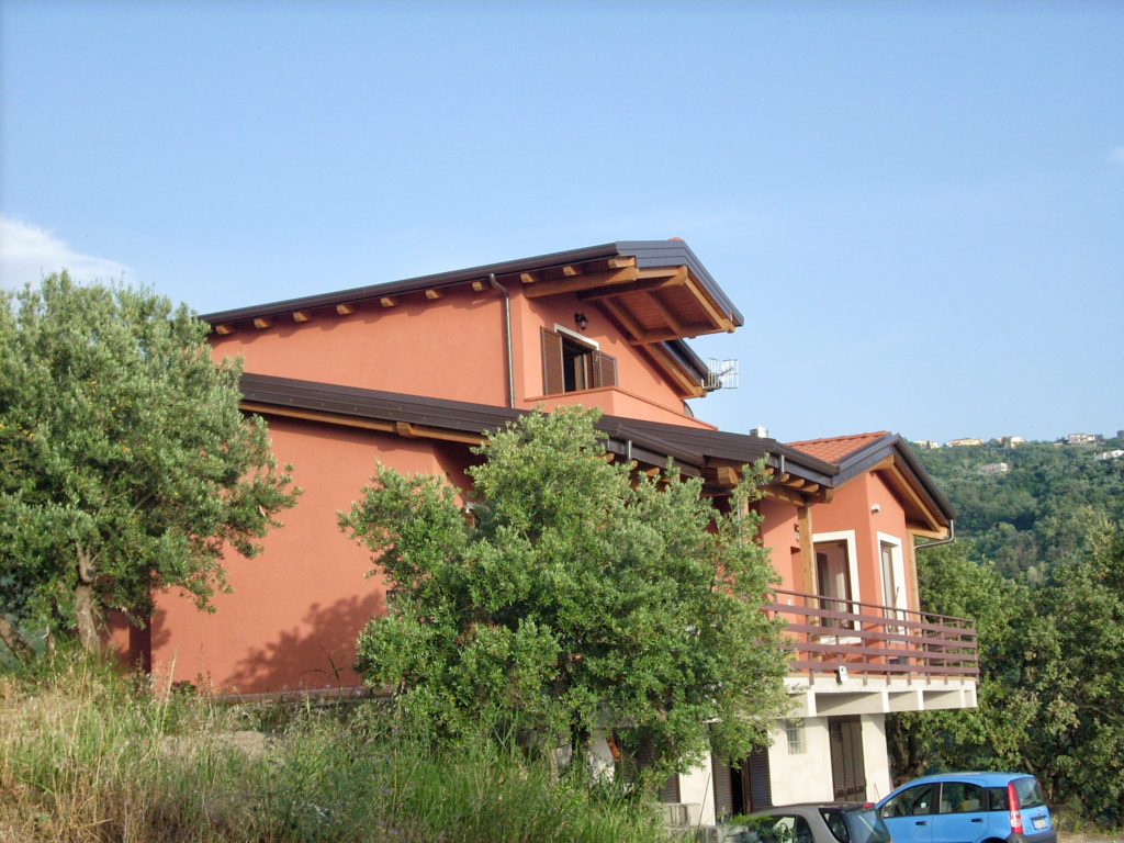 Casa rurale a Grisolia (CS) (foto BigMat)