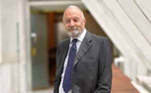 Giandomenico Ghella | Vicepresidente Ance. «Non siamo più all’ultimo posto della graduatoria europea, ma sicuramente possiamo e dobbiamo fare di più. Una quantità adeguata di infrastrutture e, soprattutto, un’elevata qualità dei servizi connessi alle opere realizzate sono fattori chiave per lo sviluppo dei paesi più deboli e la riduzione della povertà. Non possiamo nasconderci di fronte a questo fondamentale dovere morale per la nostra cultura e per le generazioni future».