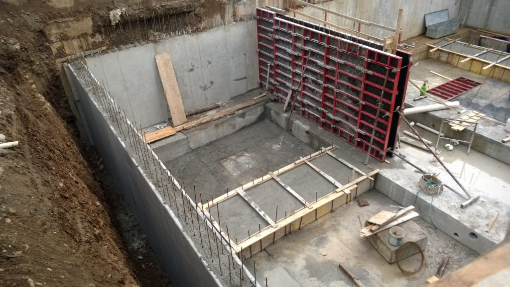 Getto della muratura portante, i casseri metallici.