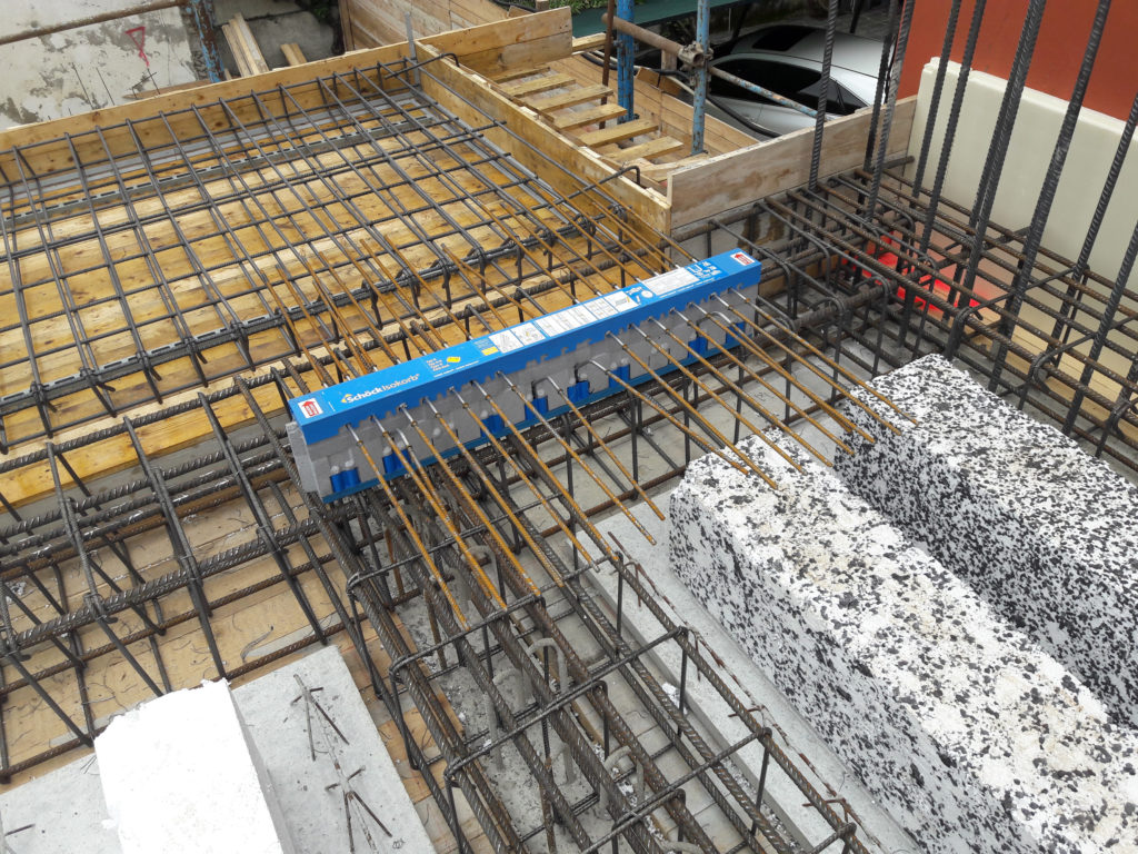 Particolare della tecnologia per il taglio termico del balcone.