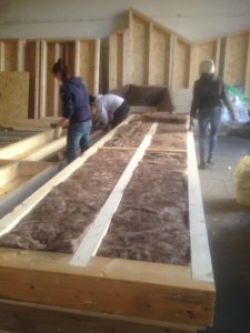 Applicazione pannelli Knauf (foto Knauf Insulation)